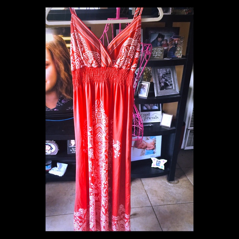 XL Very cute long orange/white dress ☺️❤️